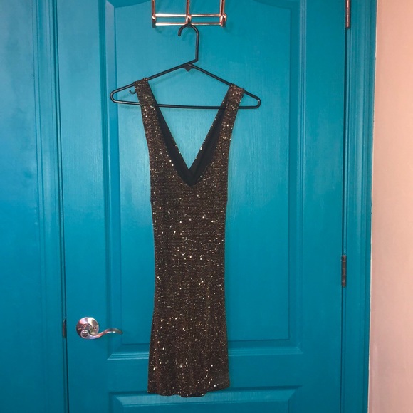 Gold Sparkle Dress with Open Back - Picture 2 of 4
